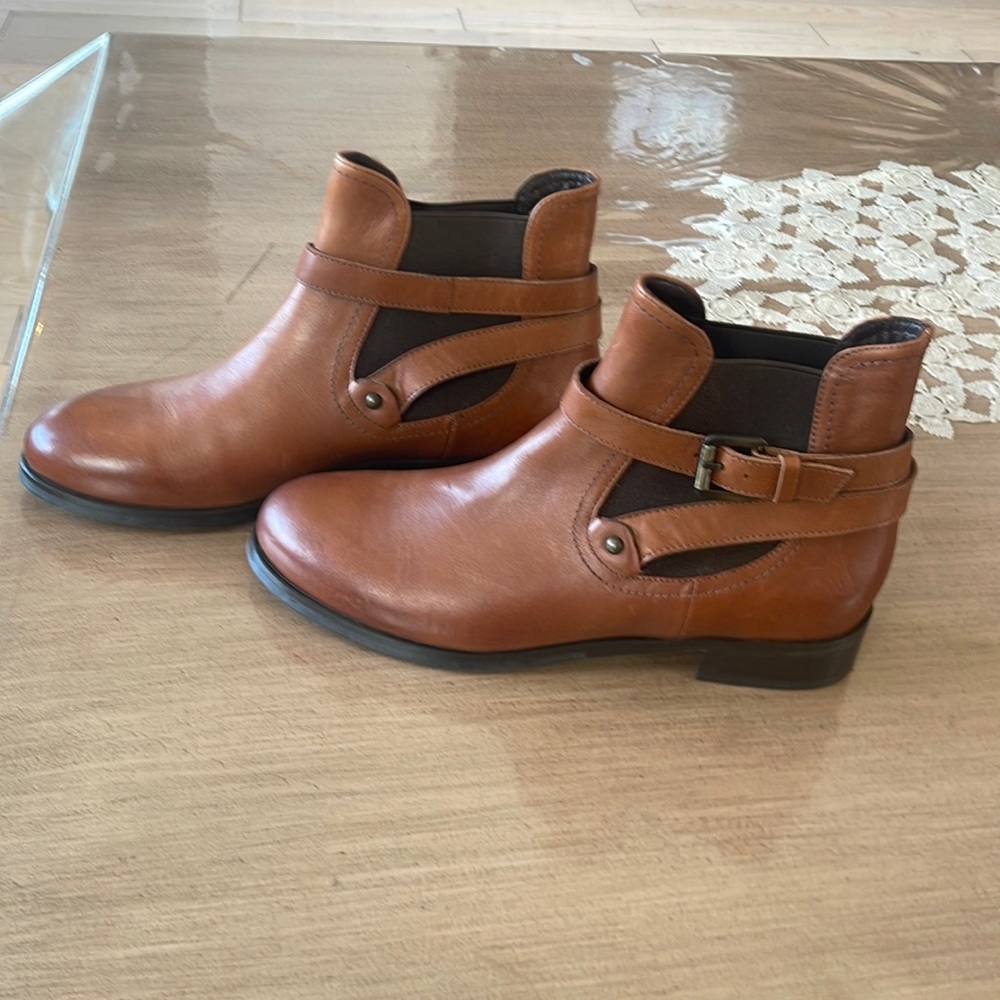 Desa ankle boots